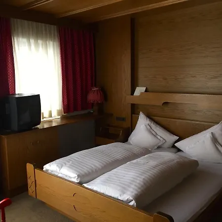 Hotel Sonnen Alp Garni Seefeld in Tirol